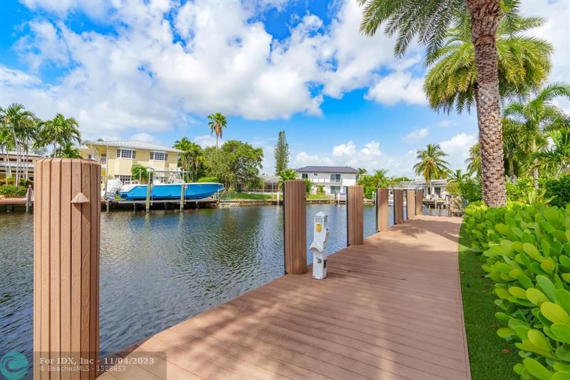 3120 NE 55th Ct