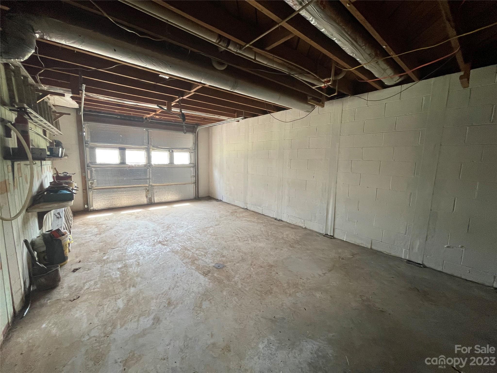 3559 Redcliff Drive