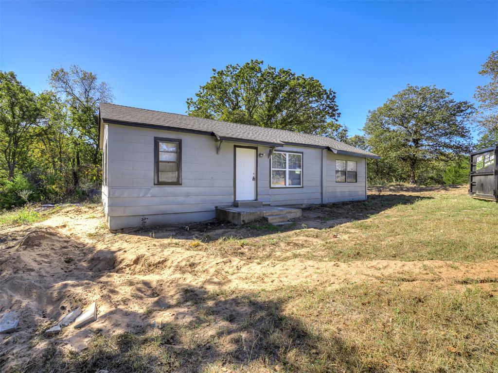 The perfect Norman retreat with Little Axe Schools. Discover your fresh start in this completely remodeled 2-bed, 1-bath home, designed for simple and modern living. Imagine enjoying your morning coffee on your almost one-acre property, with all the latest updates inside. From the brand-new roof and stylish flooring to the fresh paint and appliances, every detail has been thoughtfully updated. The small carport adds a touch of convenience. The owner is flexible regarding the mobile home on the property, which can be purchased separately or removed before closing. Don't miss this opportunity—call to schedule a showing.
Owner will Finance with 10% down