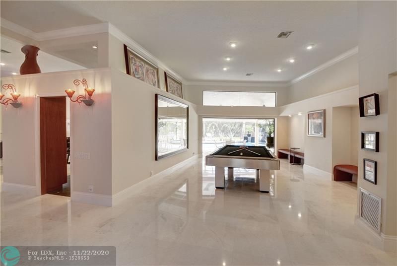 7630 W Upper Ridge Dr