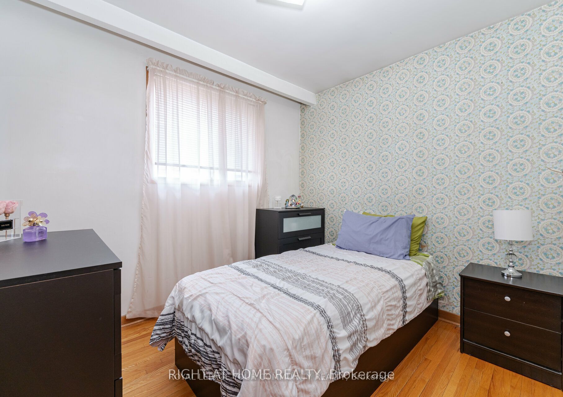 65 Plunkett Rd