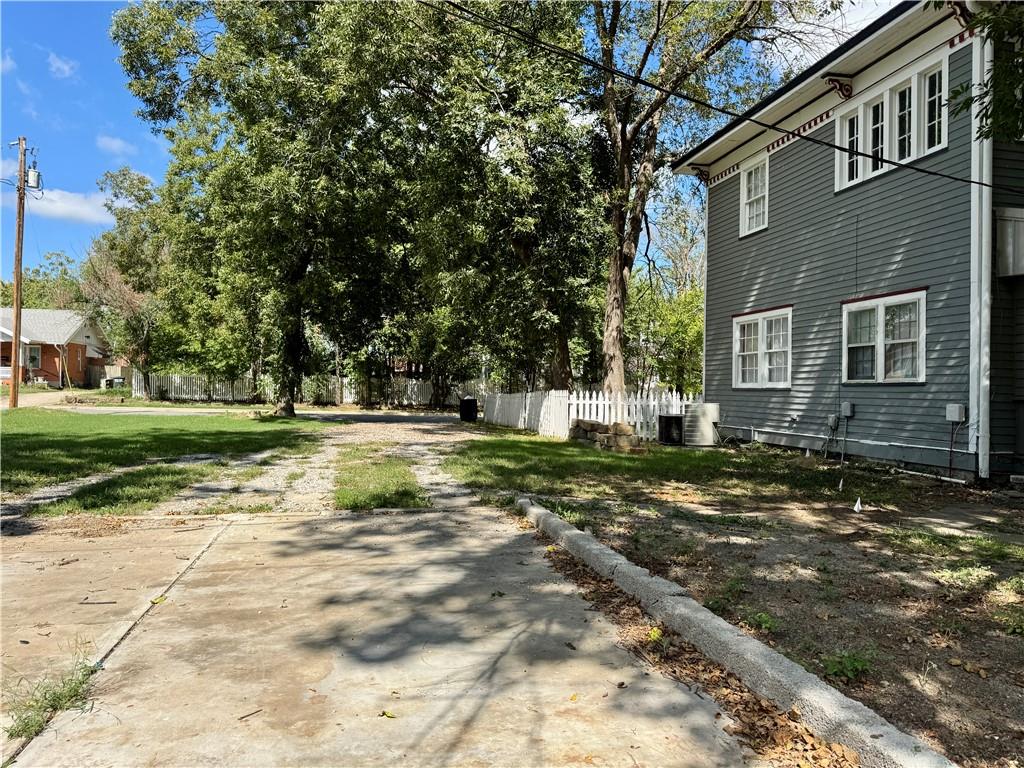 203 W Arch & 304 S Main Street