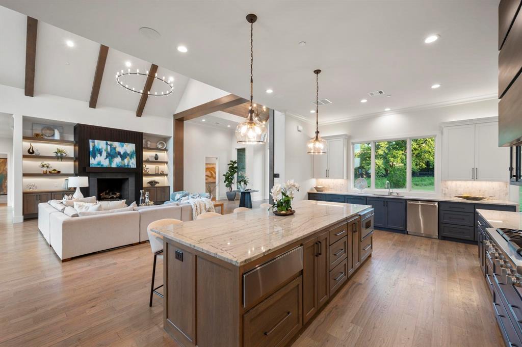 500 E Bob Jones Road