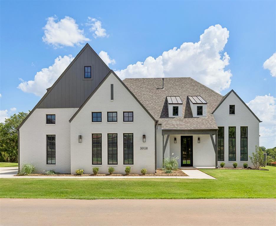 3519 Multi-Gen Plan || New STRAIGHT style exterior || TRANSITIONAL interior finishes. EXECUTIVE QUALITY. READY NOW! With over 2,500+ on-time closings and counting, our turnkey experience guarantees exceptional quality at an unbeatable value. Our commitment to quality includes completing 1,200+ checklist items during construction, 100+ hours of detailed punch out prior to closing, and experienced warranty service after closing.