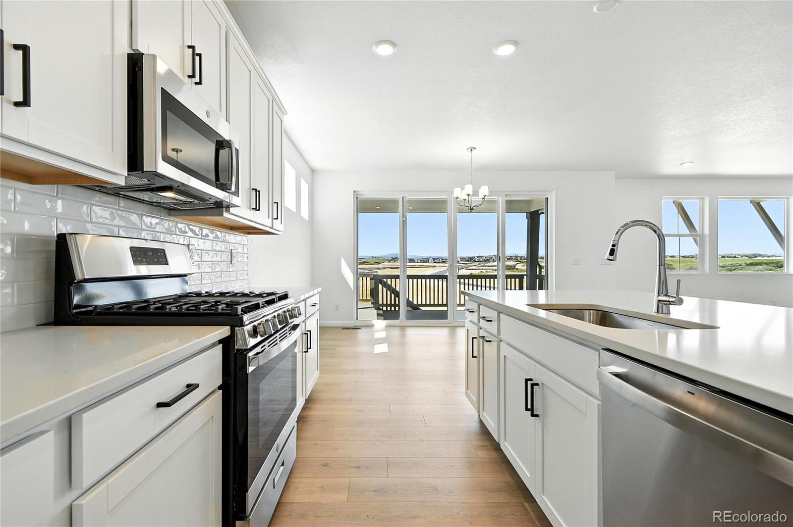 4225 Ridgewalk Point