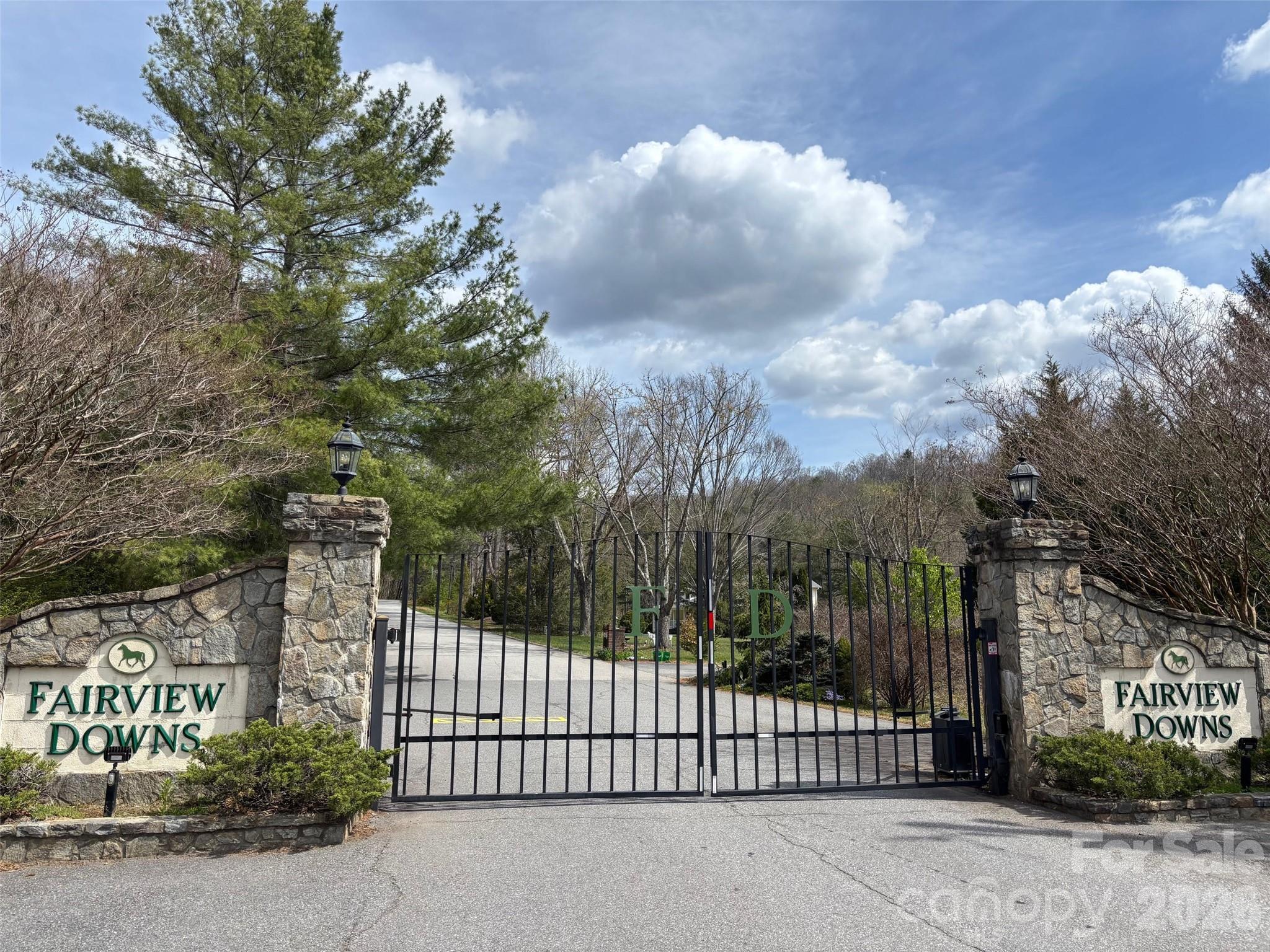 121 Churchill Downs Drive