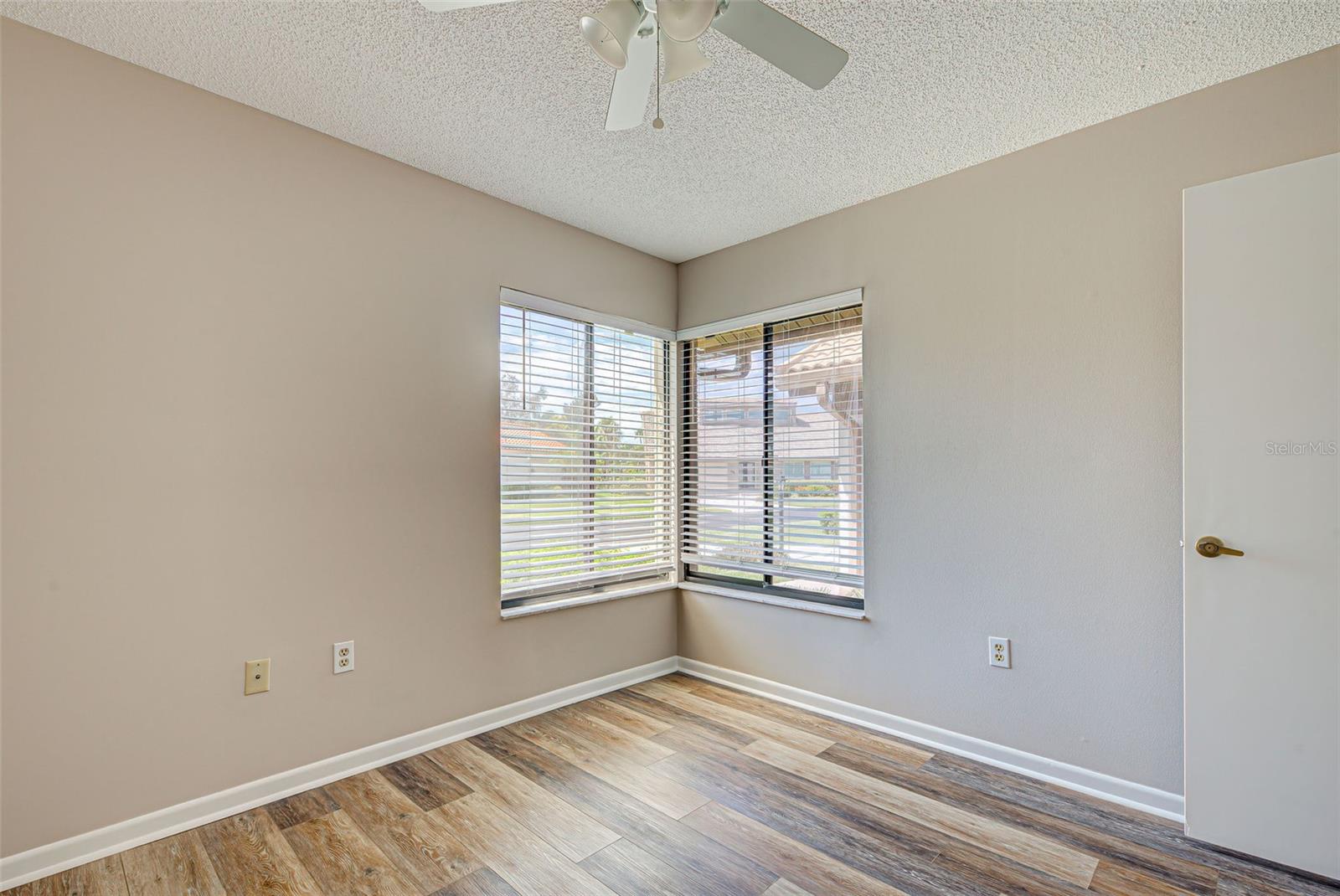 184 Inlets Boulevard 184