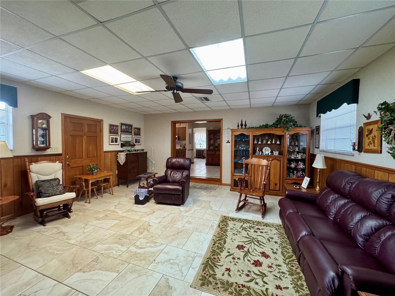 827 Strawberry Lane
