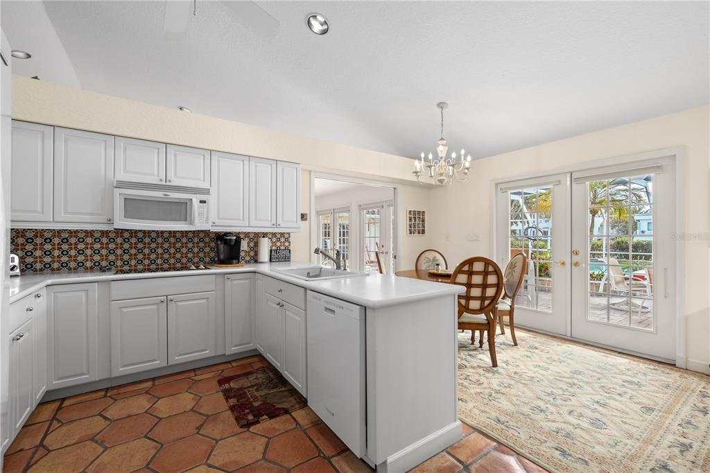 700 Old Compass Road