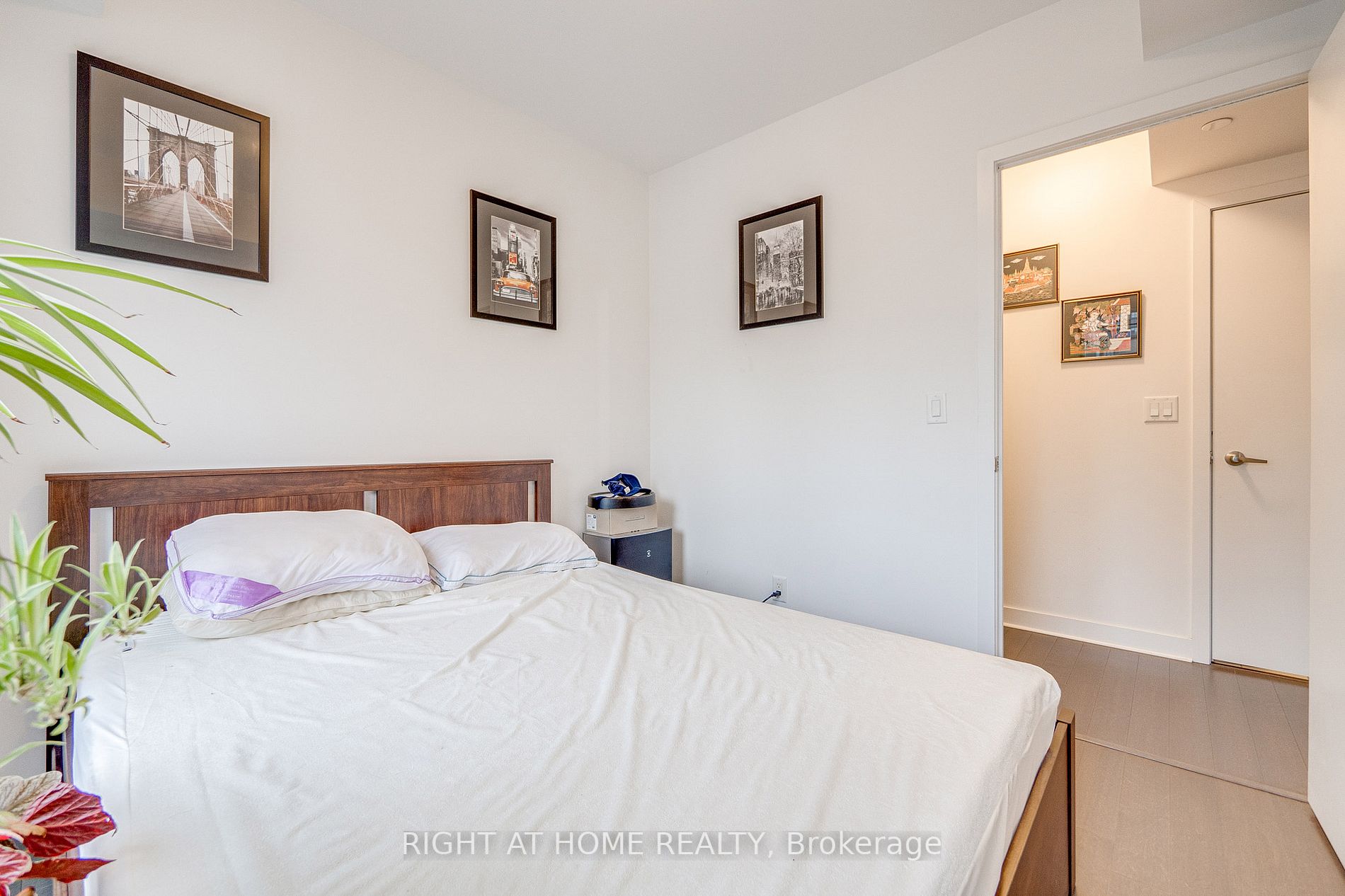 58 Orchard View Blvd 1707