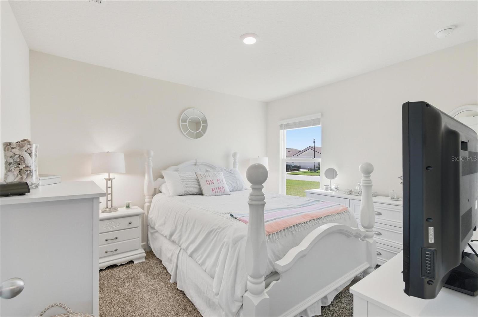 2 Pinnacle Place