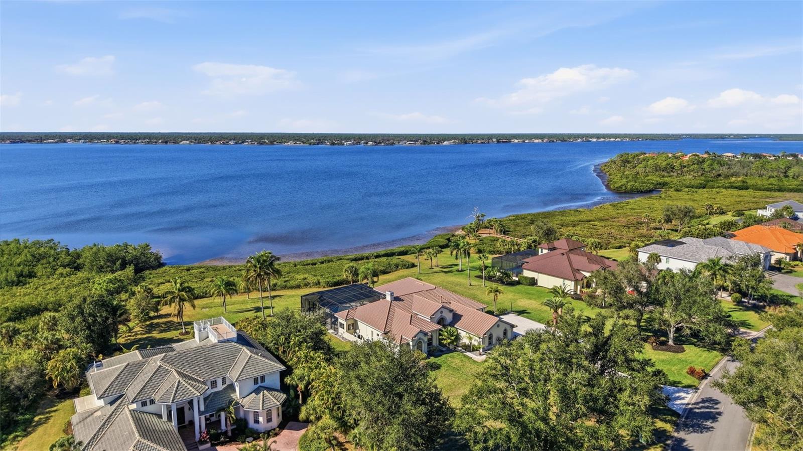 3121 Rivershore Lane