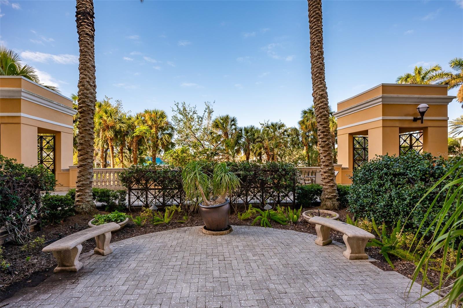 750 N Tamiami Trail 314
