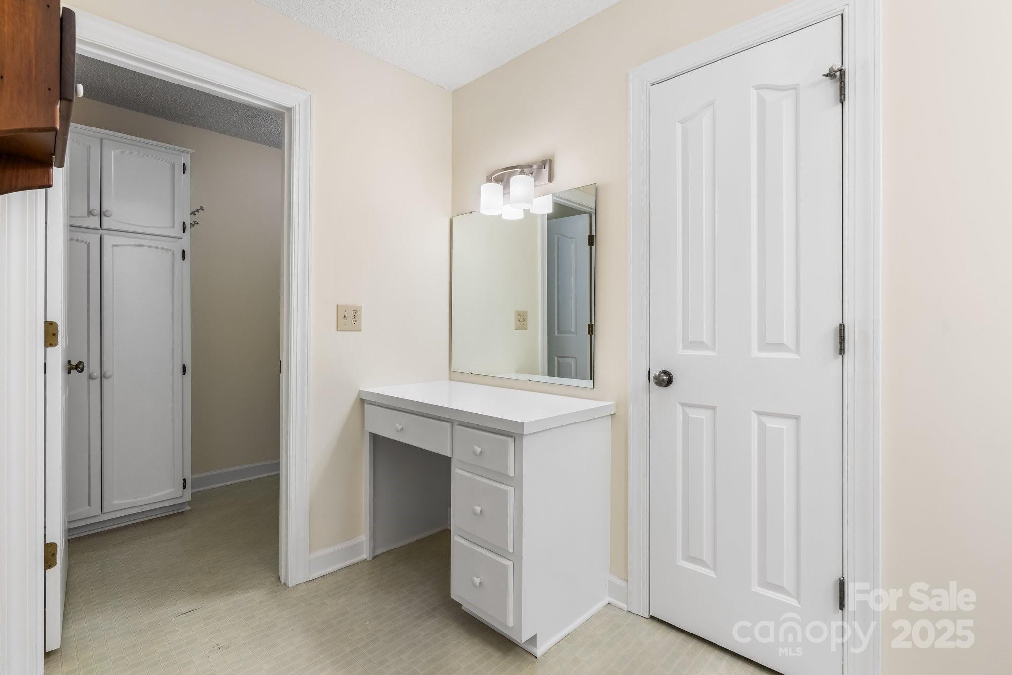 1026 Wellington Court