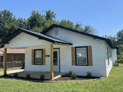MOVE-IN SPECIAL - FIRST MONTHS RENT FREE with approved application(s), the security deposit and a 15-18 month lease! Updated bungalow nestled in the heart of OKC Close to OU Medical Center and Downtown. This 3 bedroom, 2 bathroom home is located within minutes of OU Medical Center and all that downtown OKC has to offer. Greeted by the spacious front porch to enjoy your morning coffee, walk through the front door into the main living area that flows into the dining room and kitchen. The laundry area sits behind the kitchen. The 2 secondary bedrooms towards the front of the home are spacious with ample closets and a jack and jill bath in between them. The Primary bedroom is located at the rear of the home with it's own en-suite bathroom for added privacy. Enjoy gardening, playing with the kids, or cooking out with friends in the expansive backyard.