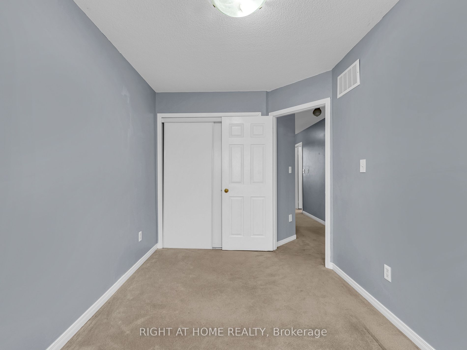 162 W Bayly St