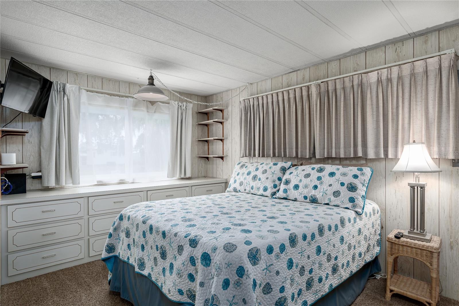 6710 36th Avenue E 8