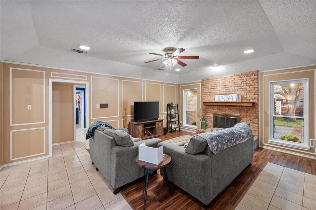 1504 Arrowhead Drive