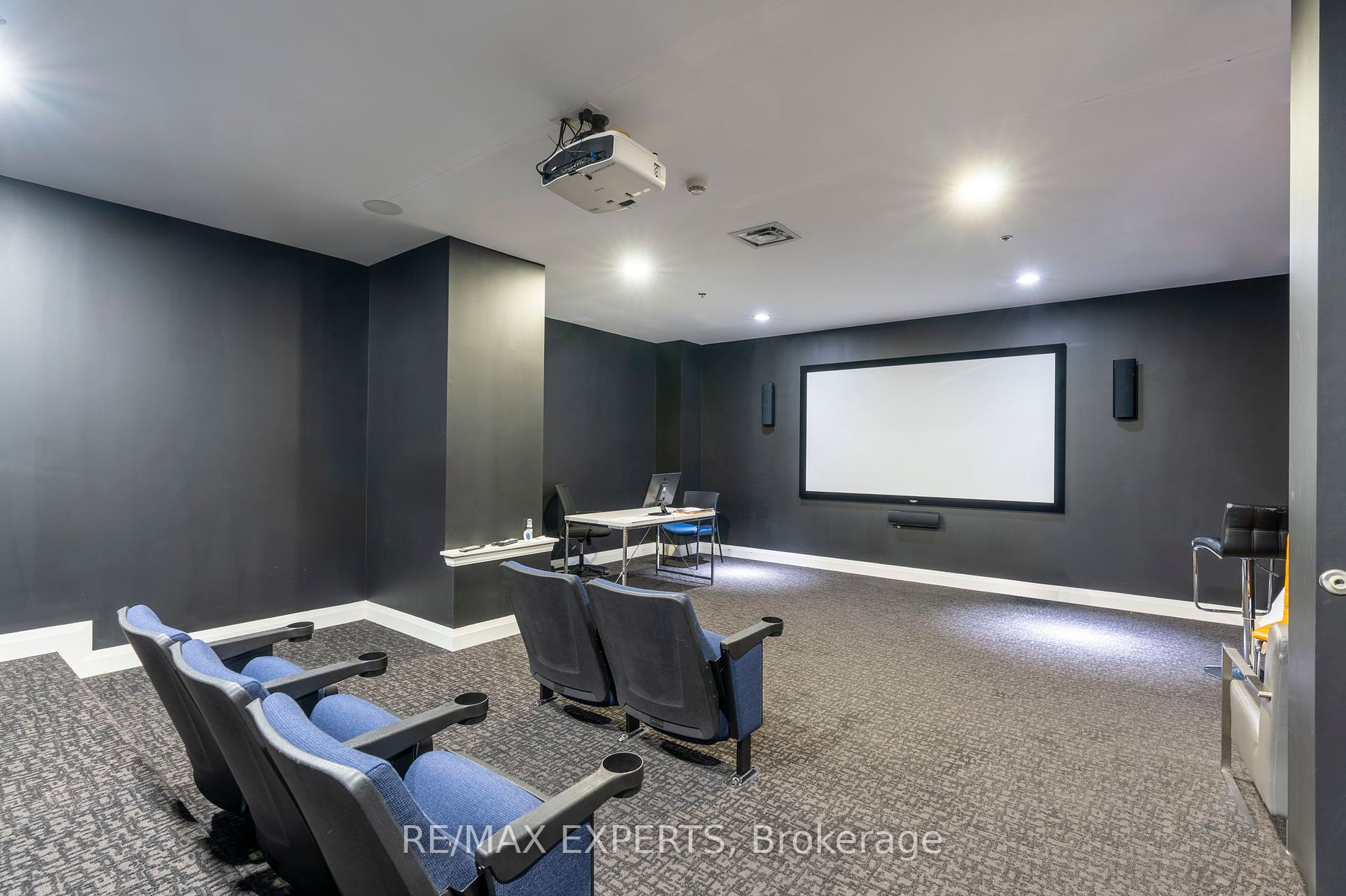 24 Woodstream Blvd 102