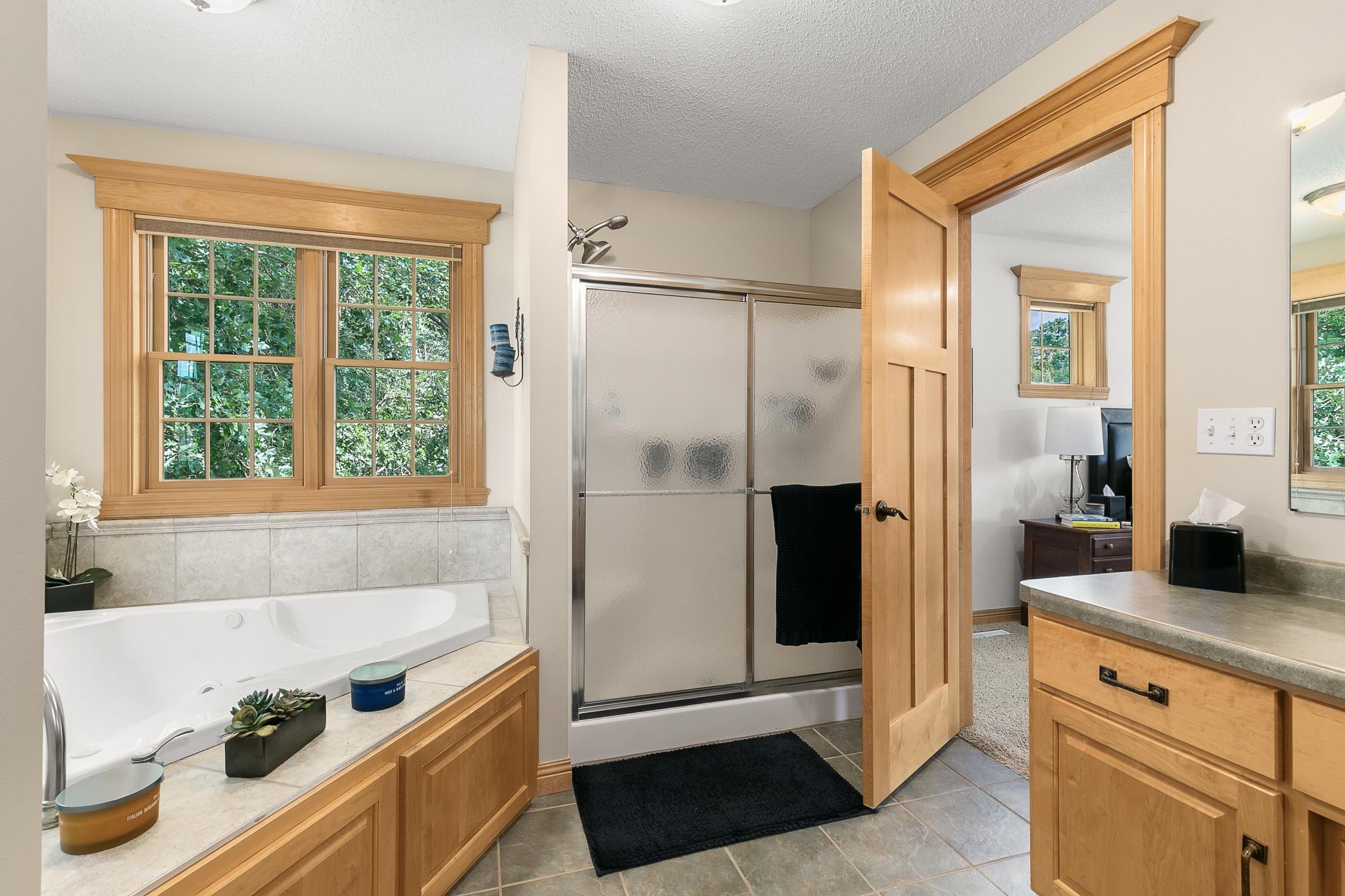 1301 Pondview Lane