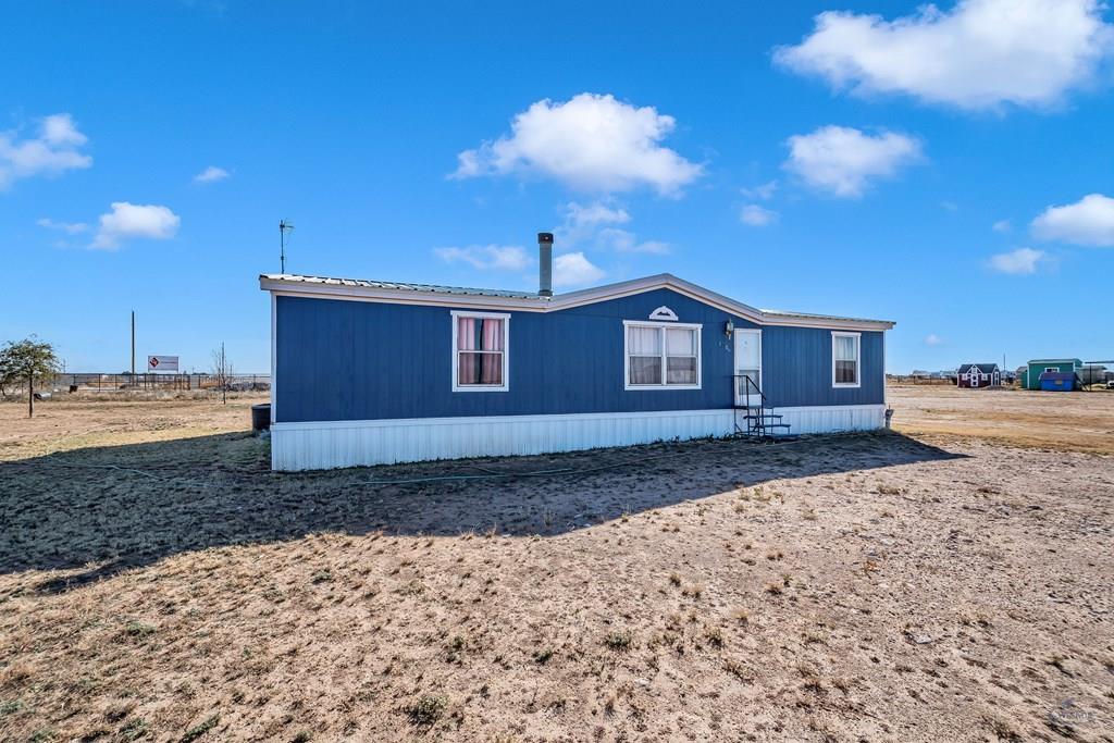 Beautiful home with over 1 acre of land. Great kitchen with ample storage and island for prepping meals. Nice sized bedrooms plus master suite. Large 2 car garage attached to main home. Do not wait and miss out!