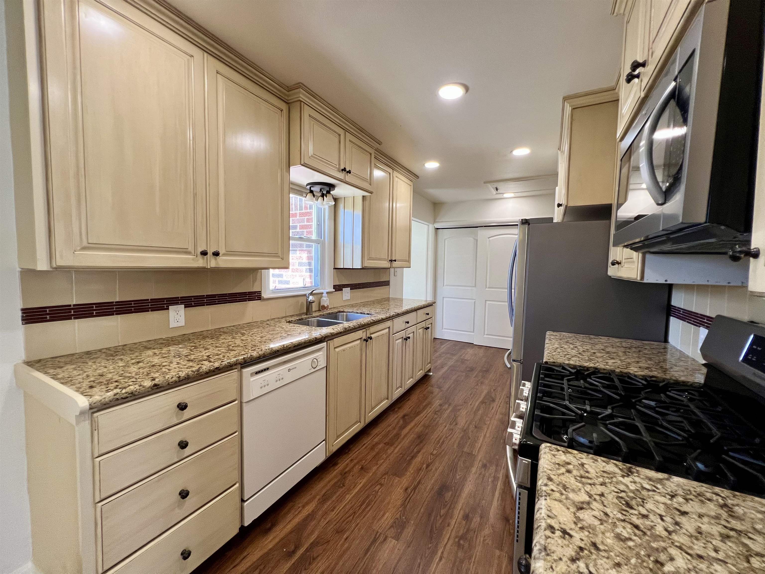 607 N 9th