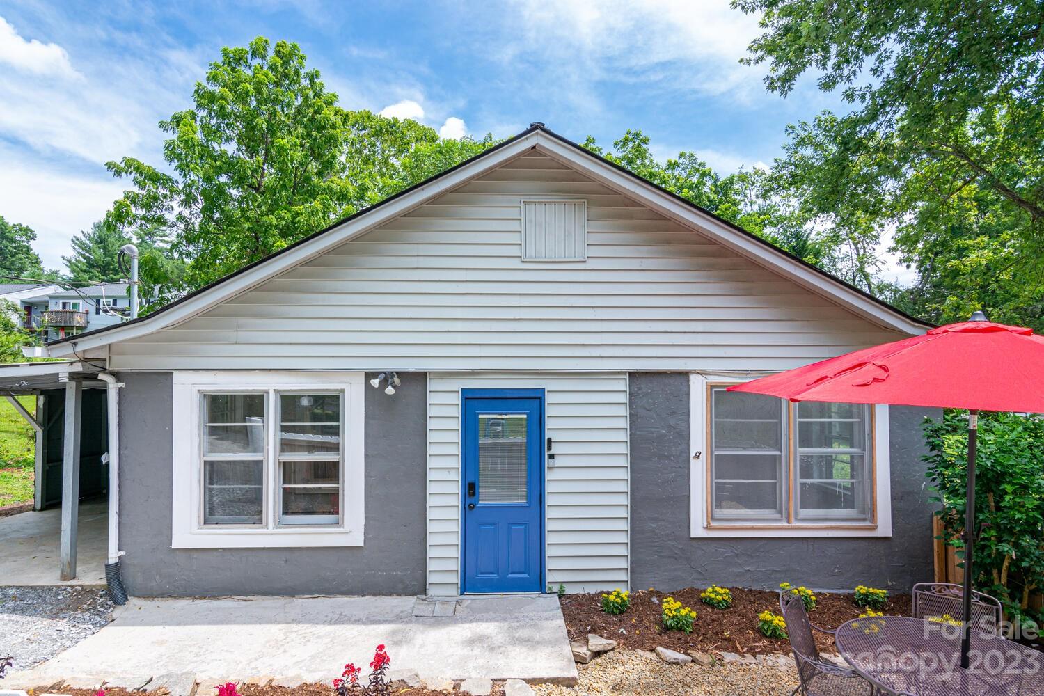 Hendersonville North Carolina Residential for Sale at 210 Lakeside Drive NC