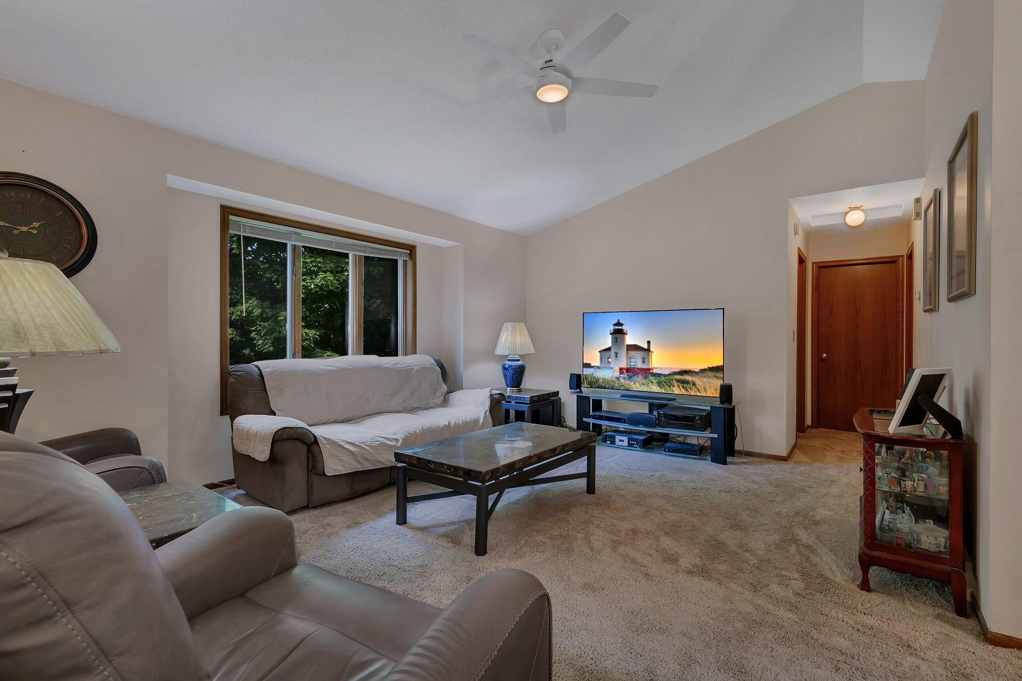 104 9th Avenue N