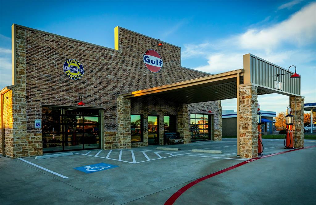 2112 E Us Highway 377