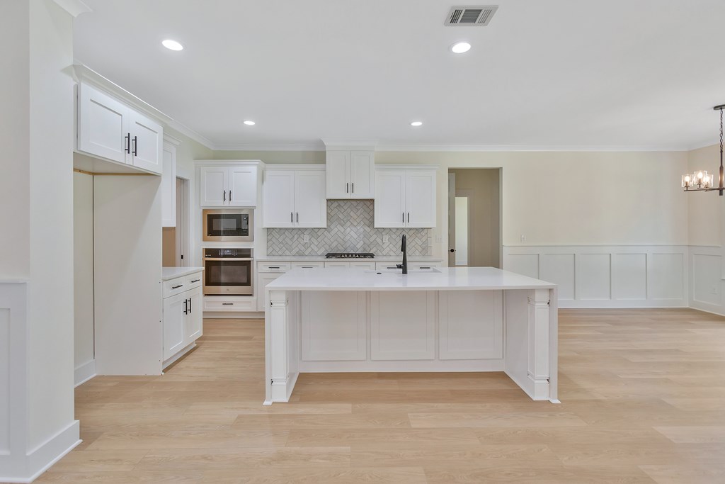 304 Abercrombie Point