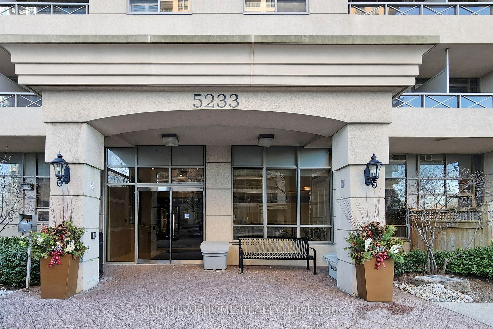 5233 Dundas St W St 1927