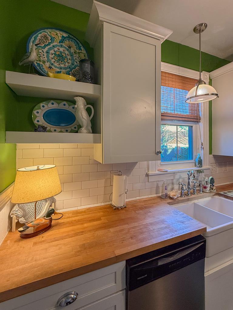 415 Randolph Ave 482