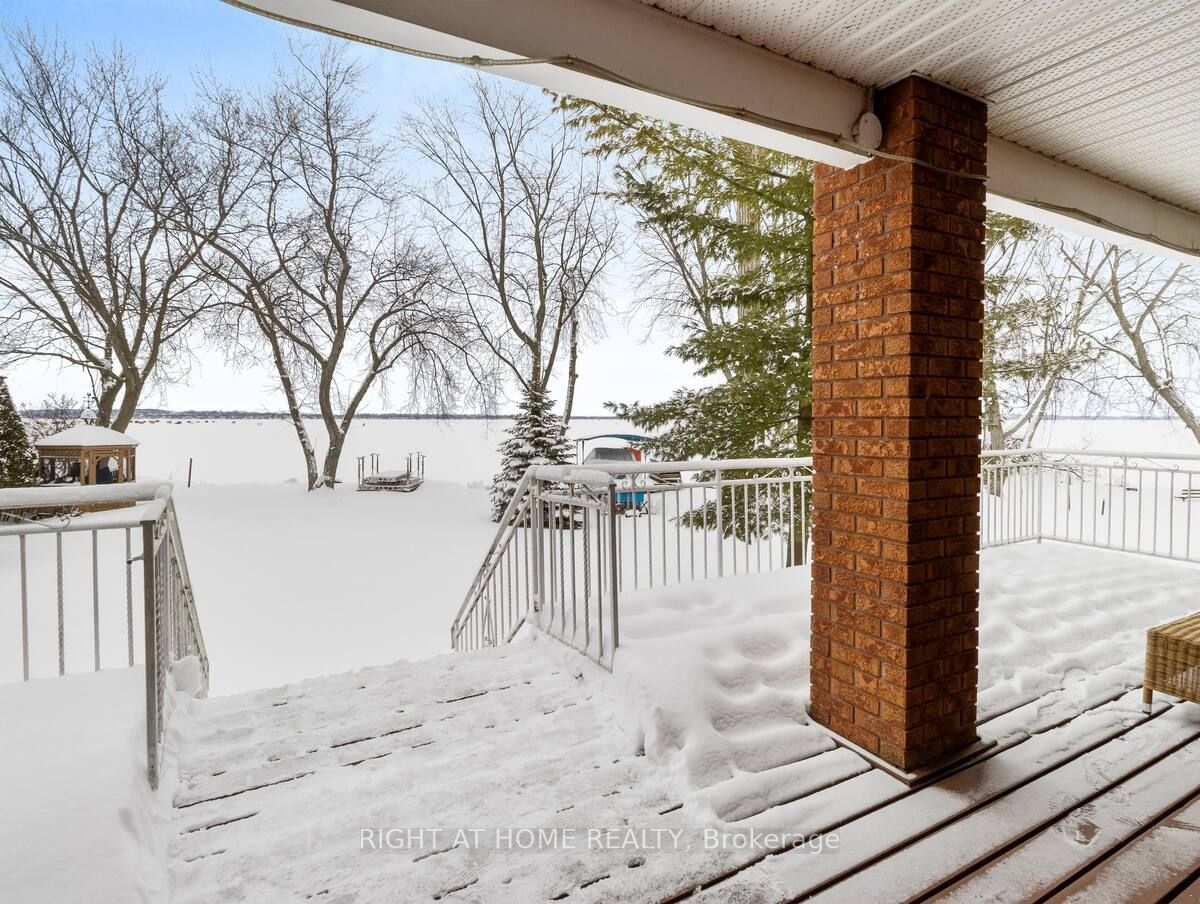 223 E Bayshore Rd