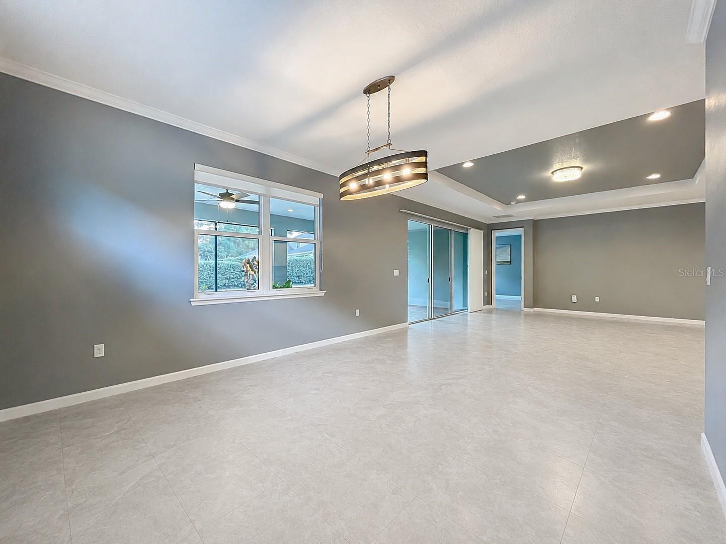 295 Northcote Court