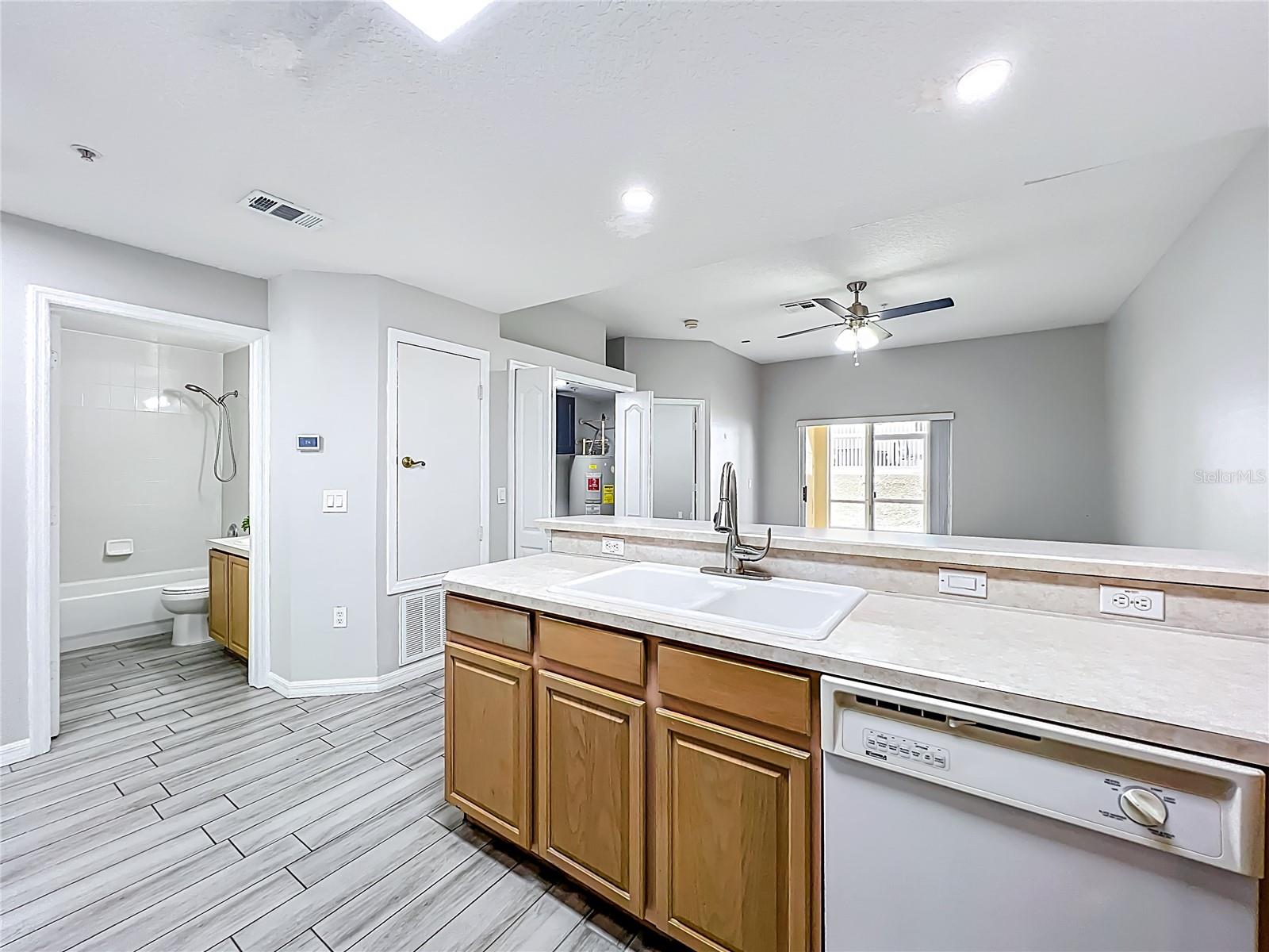 671 Sandy Neck Lane 102