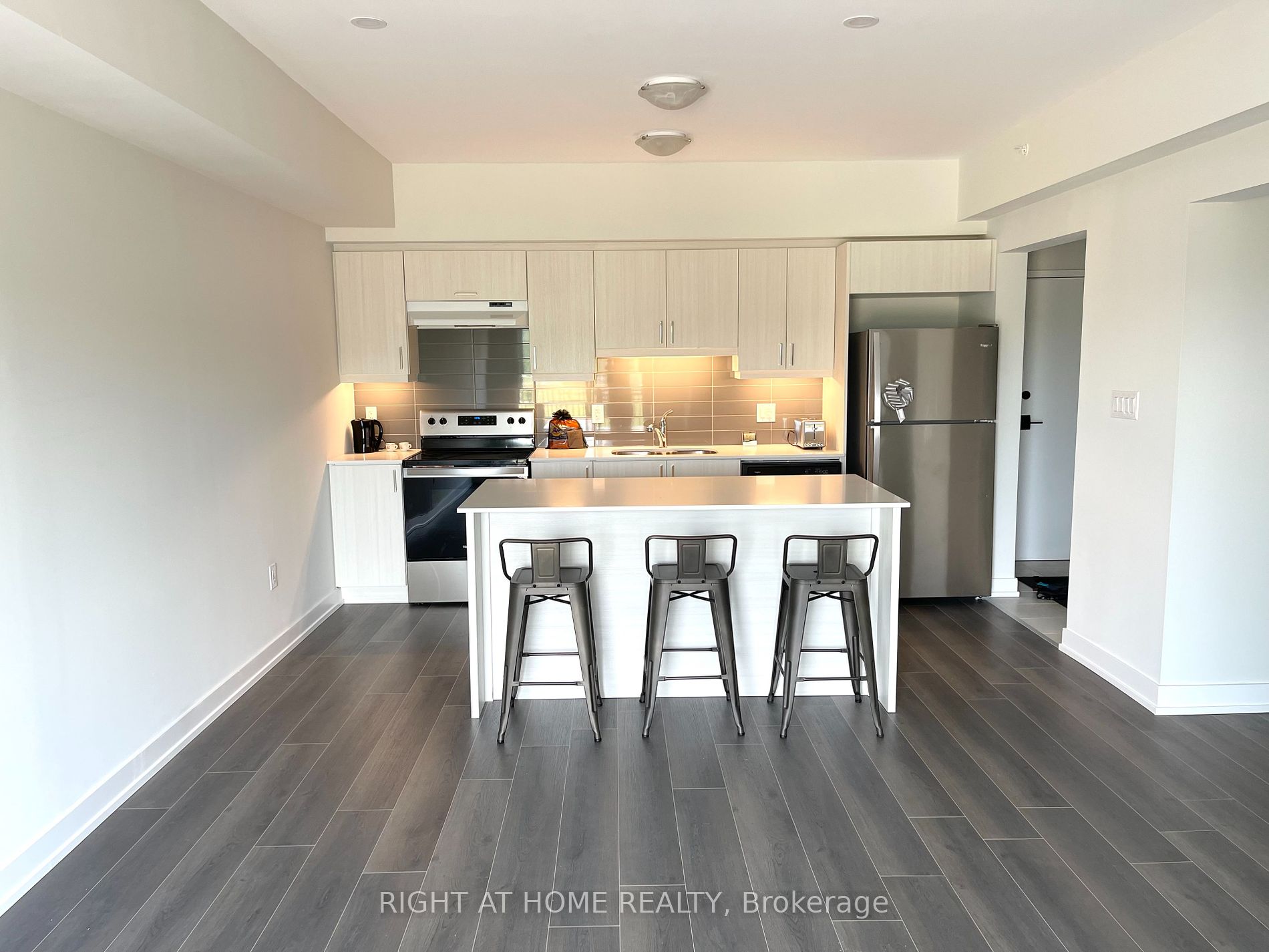 10 Culinary Lane 606