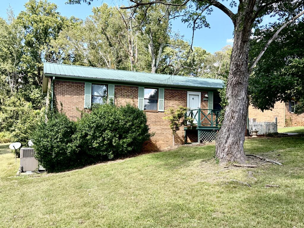 3382 Dietz Dr