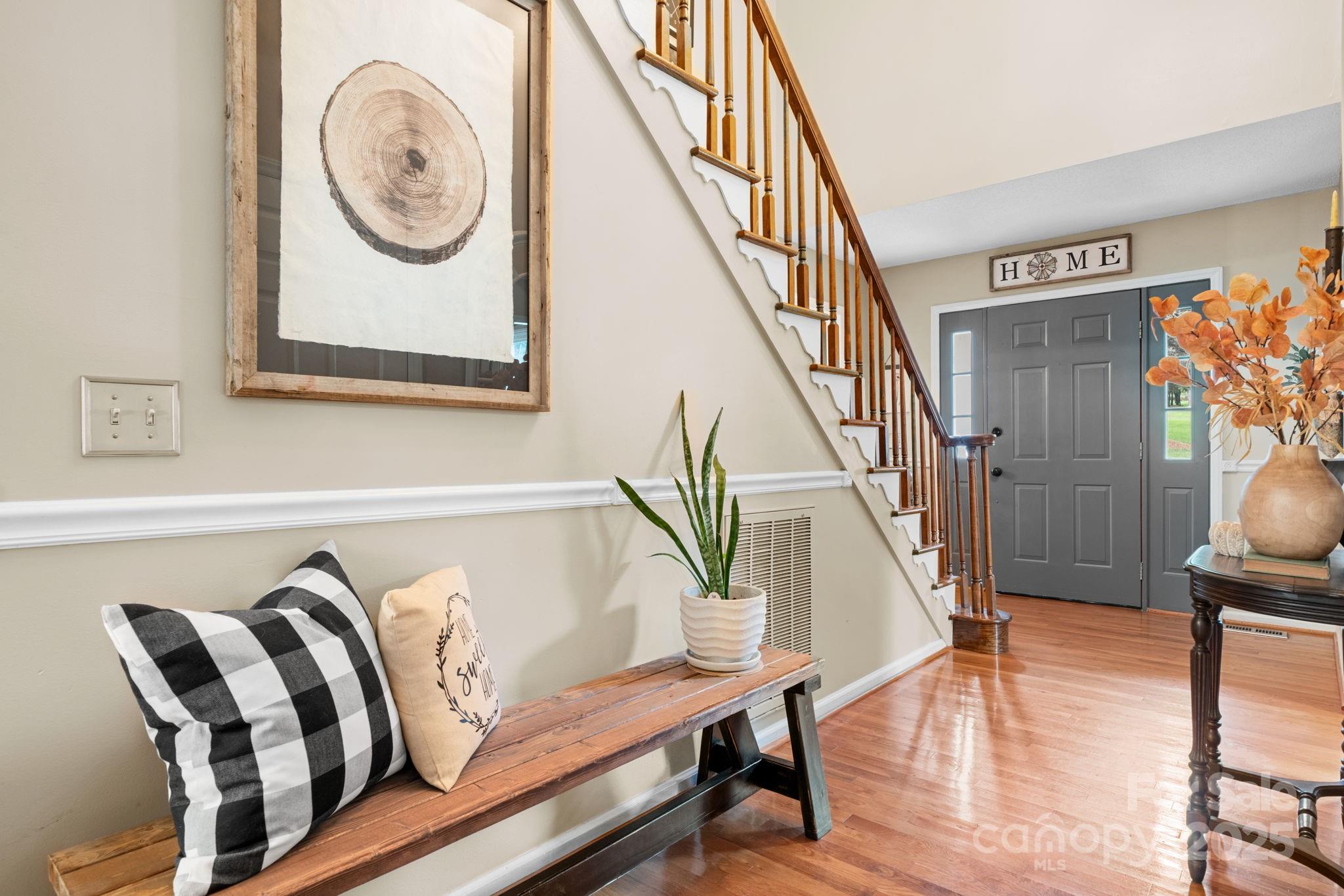 302 Redwood Place
