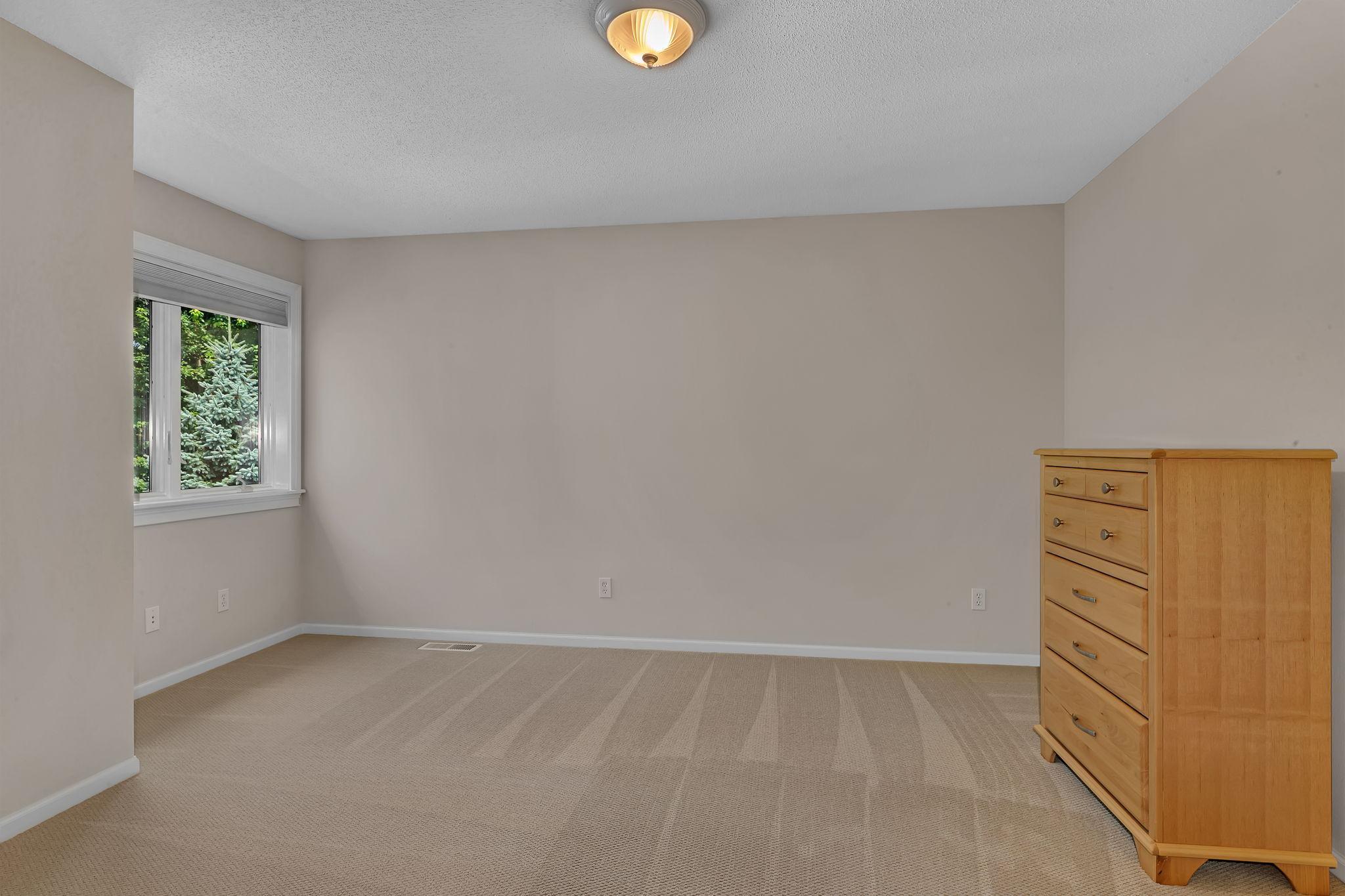 1621 Blackberry Circle