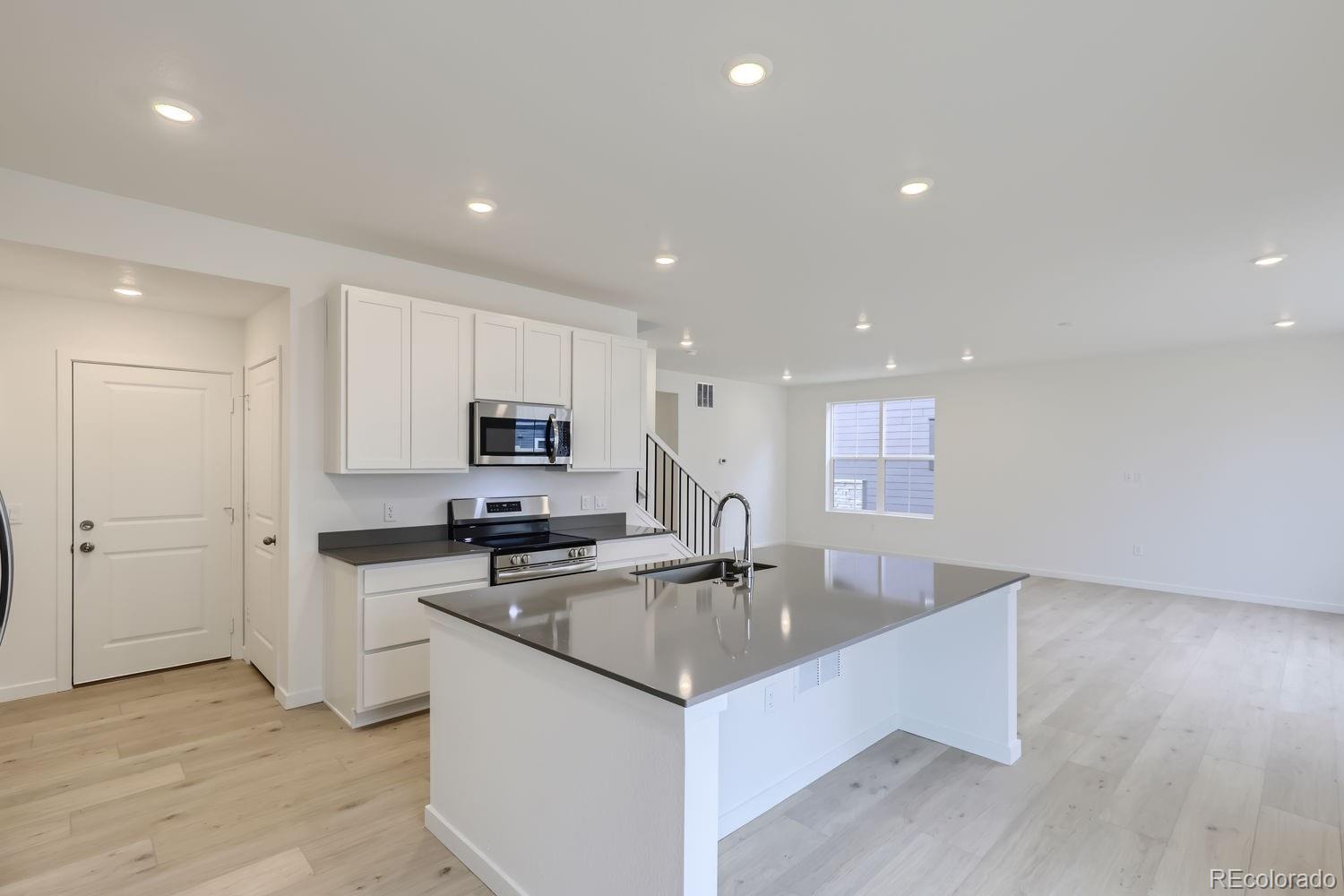 3914 N Picadilly Court