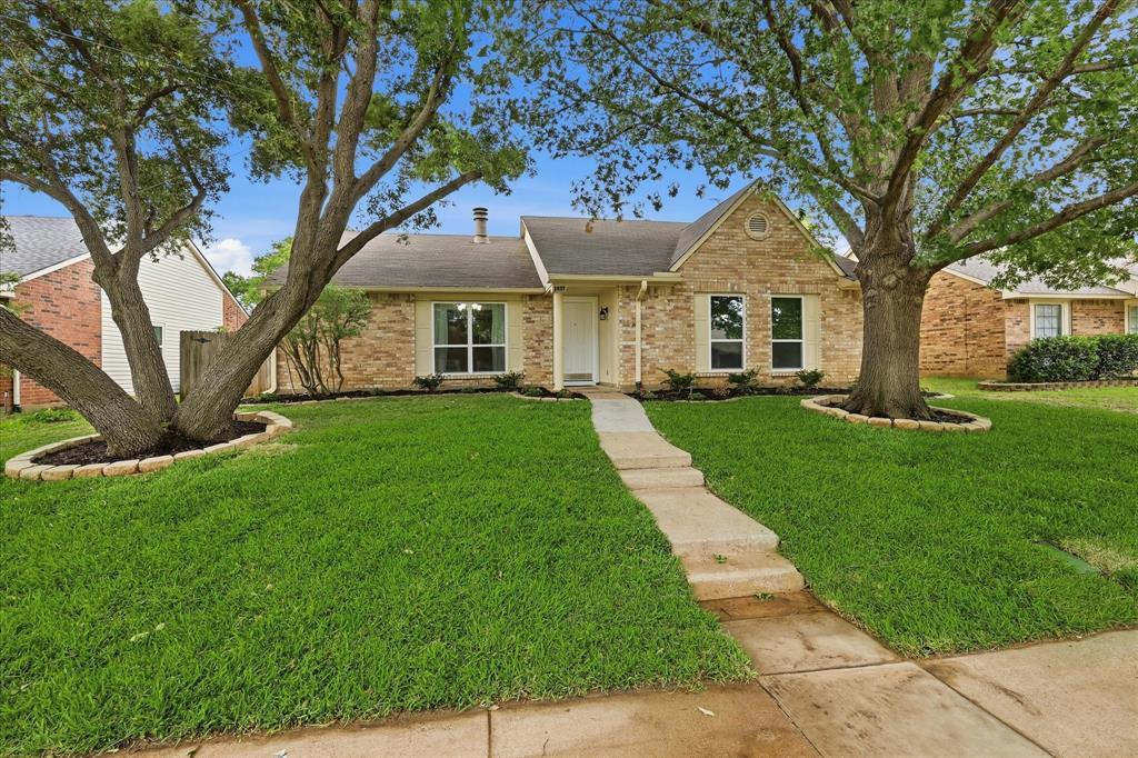 2837 Edinburg Lane, Flower Mound, TX
