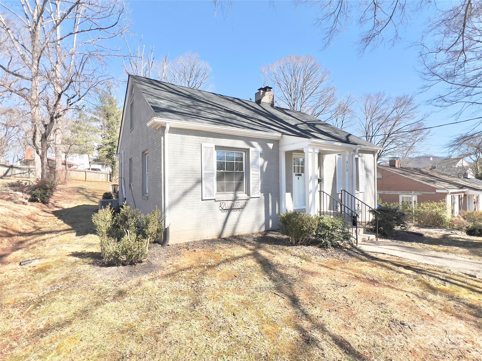 312 Sharon Avenue NW