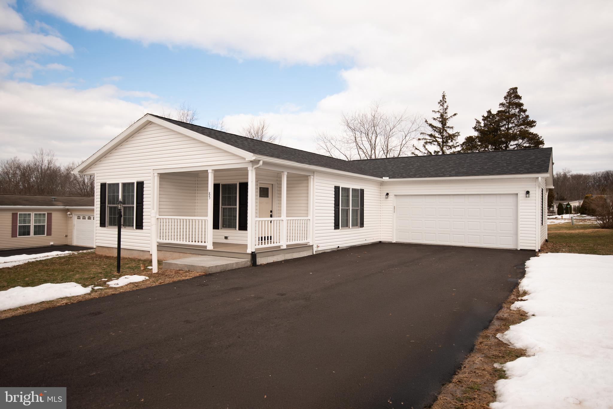 85 Waterford Ln  
