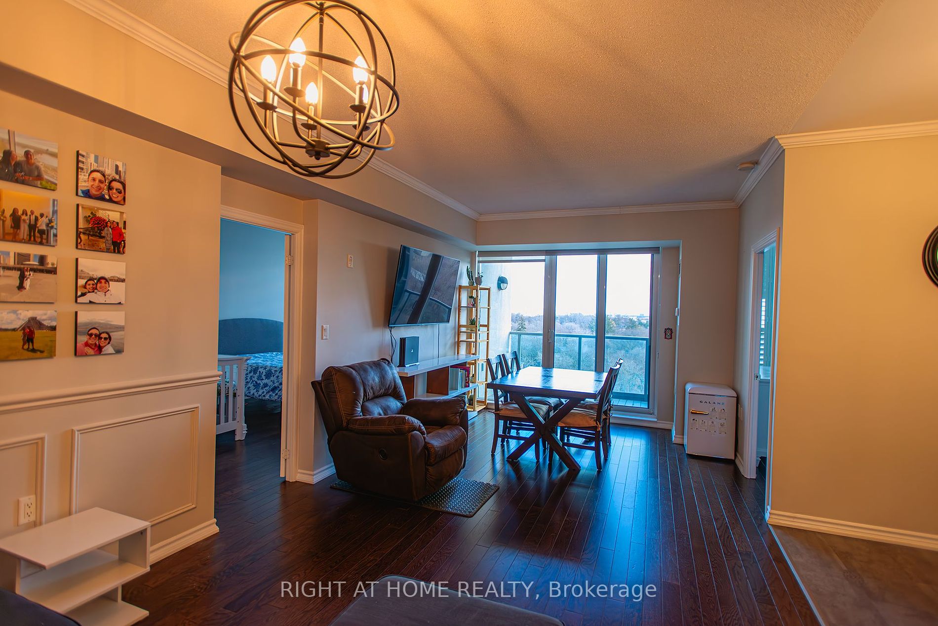 3830 Bathurst St 805