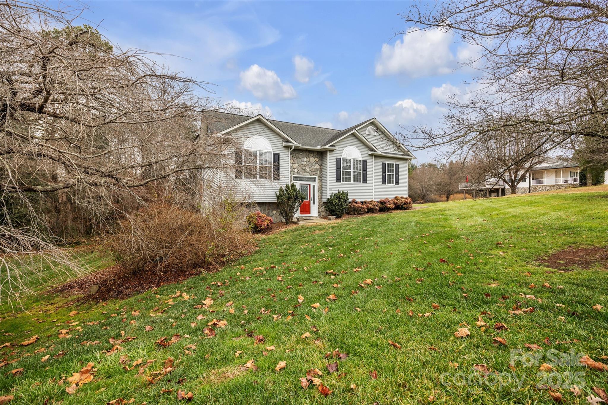 552 Meadowridge Drive