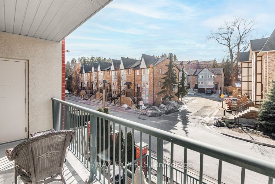 33 Wallace St 209