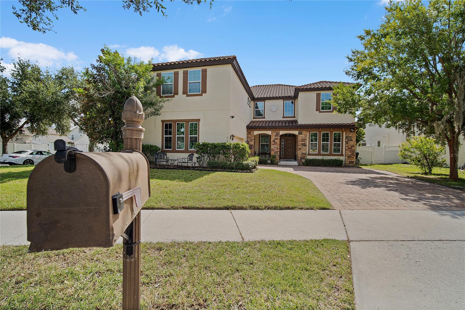6152 Golden Dewdrop Trail, Windermere, FL