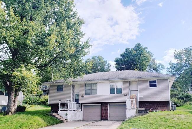 1601 W 24th` Terrace S