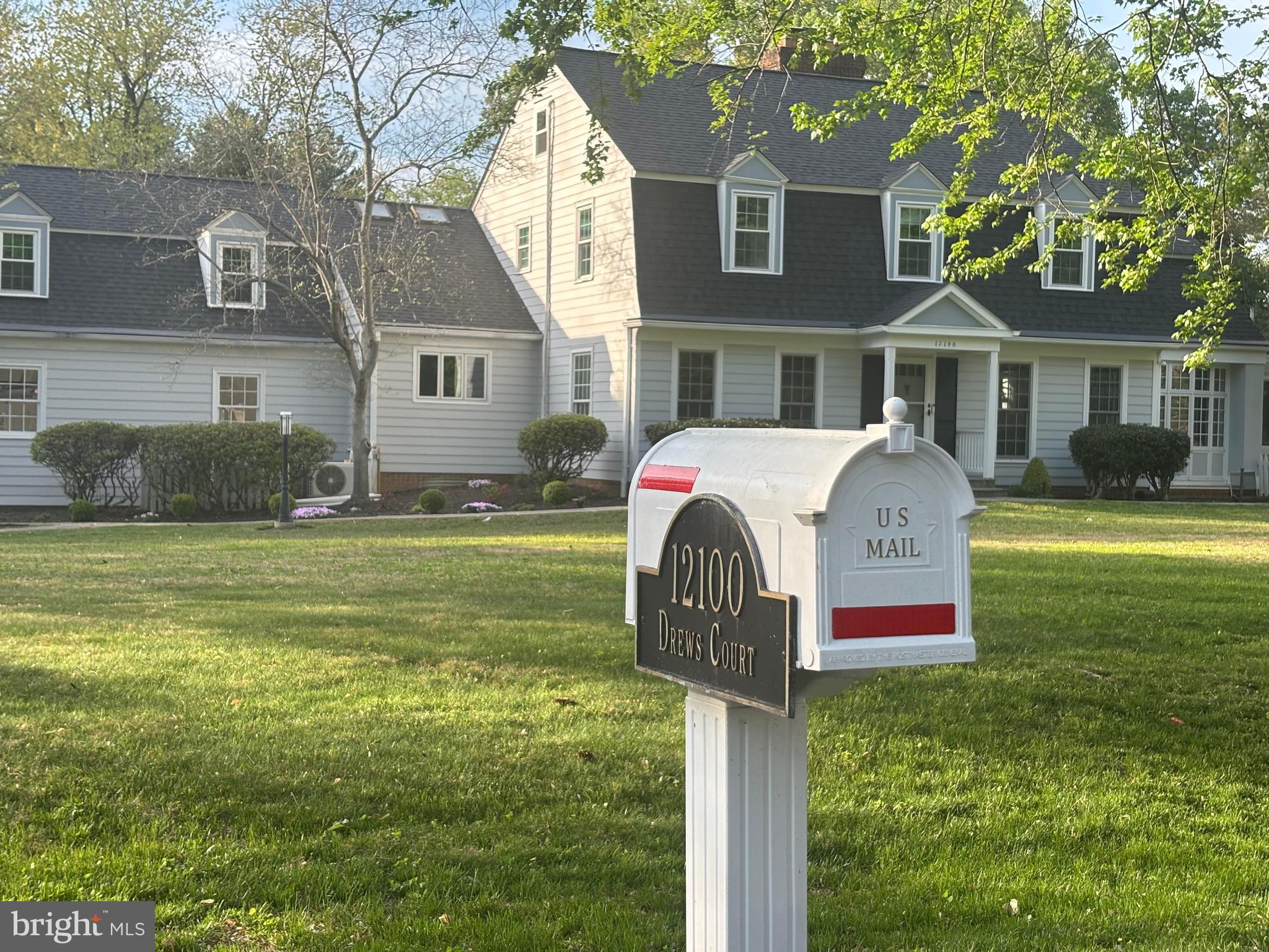 12100 Drews Court