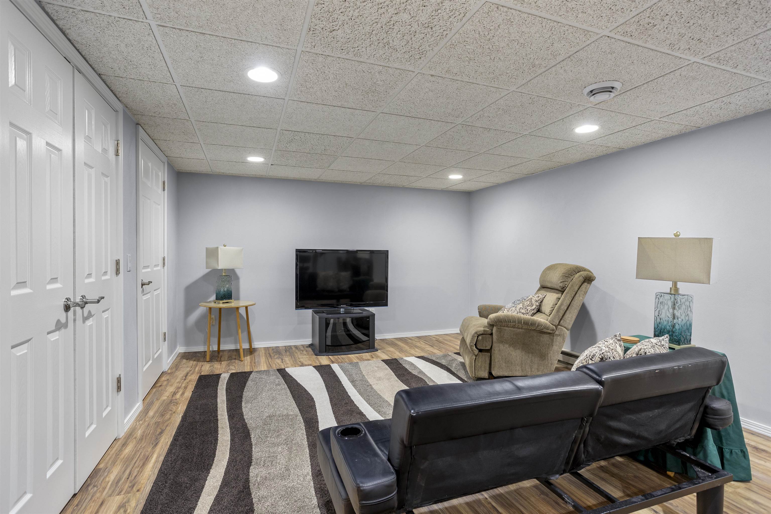 1501 E WYNDMERE Drive